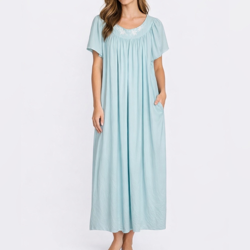 Miss Elaine Light Mint Embroidered Neck Nightgown